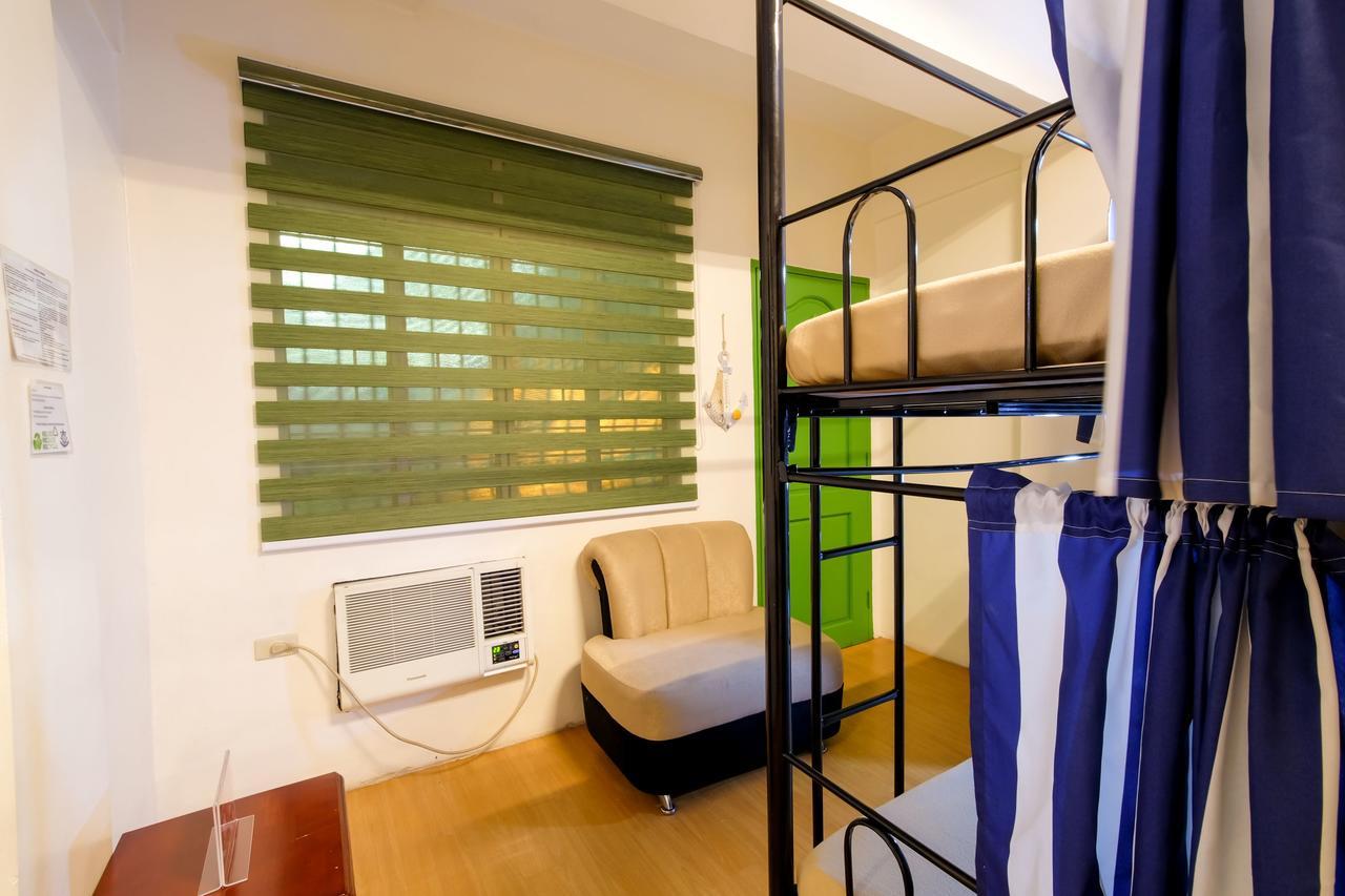 Zen Hostel Vicente Cruz Маніла Екстер'єр фото